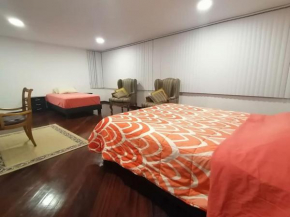 Habitacion privada frente Swissotel 1